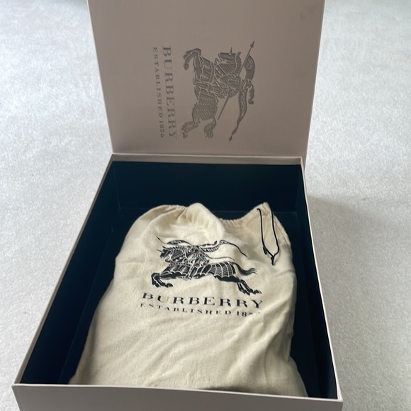 Burberry Runway Booties 8.5 (size 40 European) - Picture 11 of 11